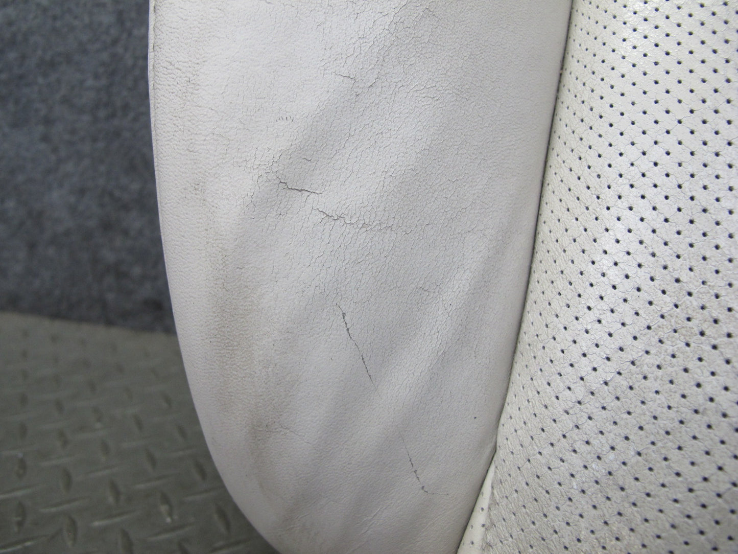 10-15 Lexus IS350 IS250 Convertible Front Left Seat Leather Lower Cushion OEM