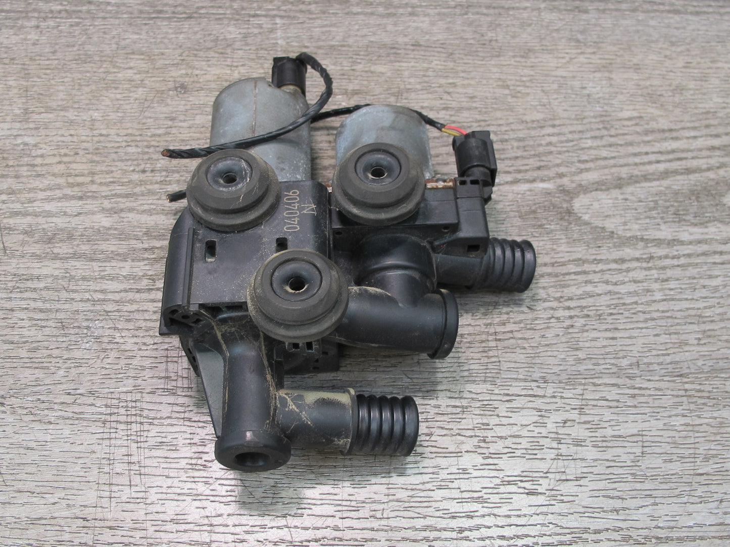 2001-2006 BMW E46 M3 3-SERIES Heater Control Valve W/ Auxiliary Water Pump