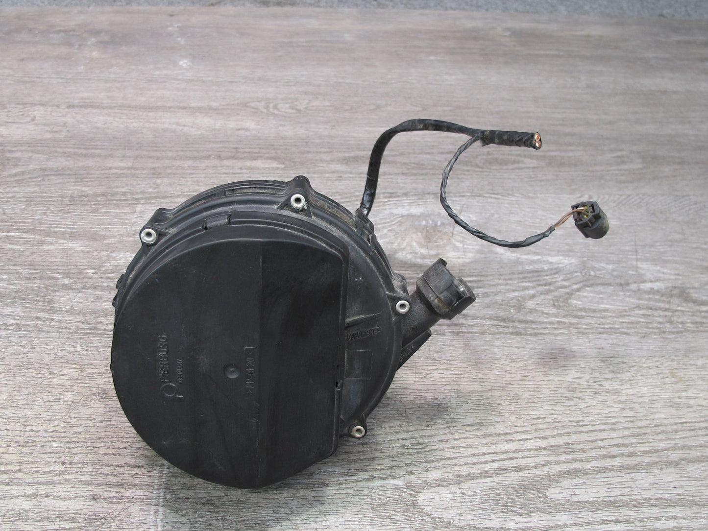 2001-2006 BMW E46 M3 S54 Engine Secondary Air Injection Smog Emission Pump