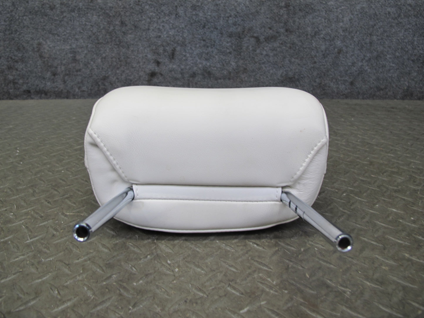 10-11 Lexus IS350 IS250 Convertible Front Left & Right Leather Headrest Set OEM
