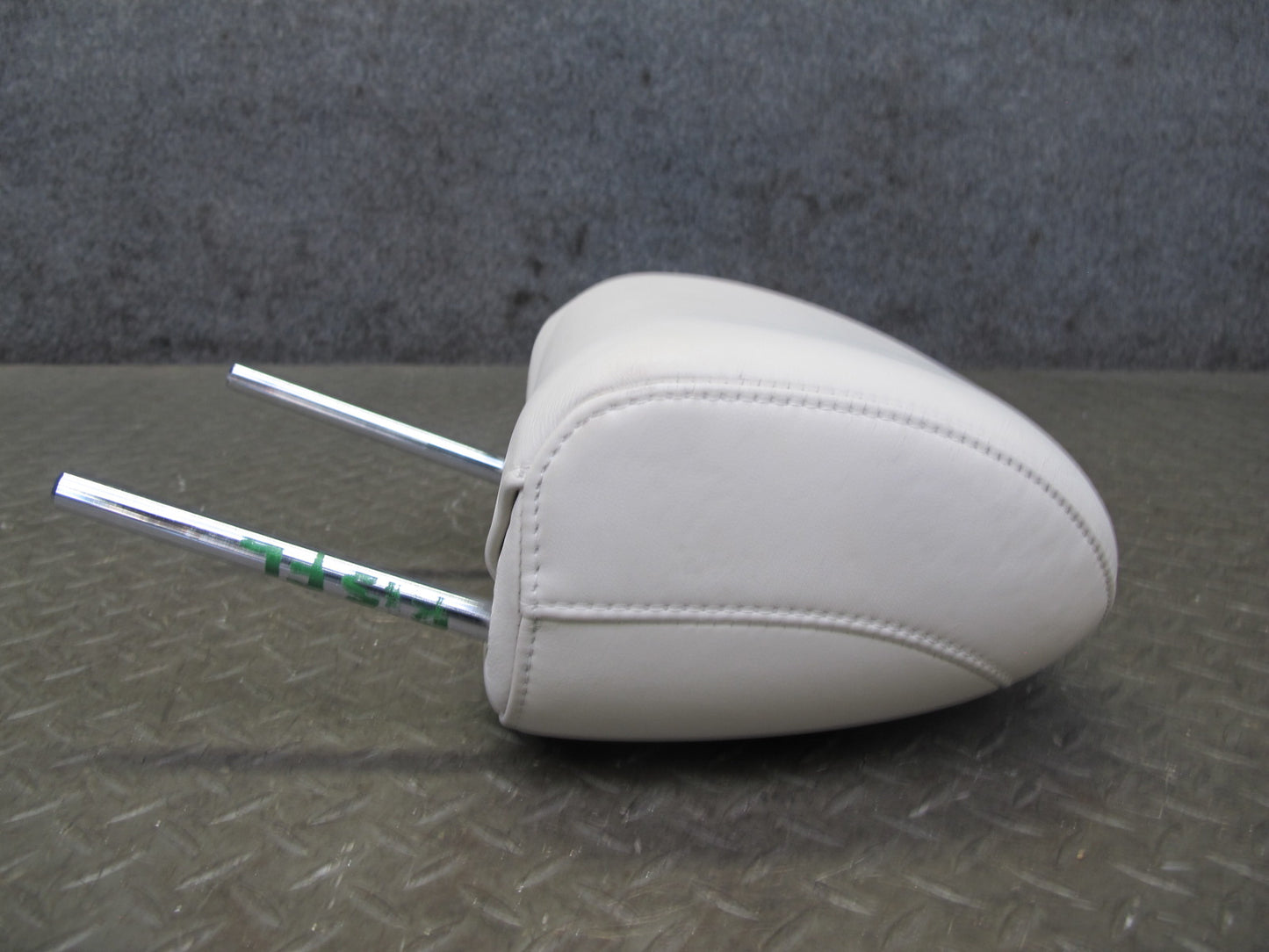 10-11 Lexus IS350 IS250 Convertible Front Left & Right Leather Headrest Set OEM