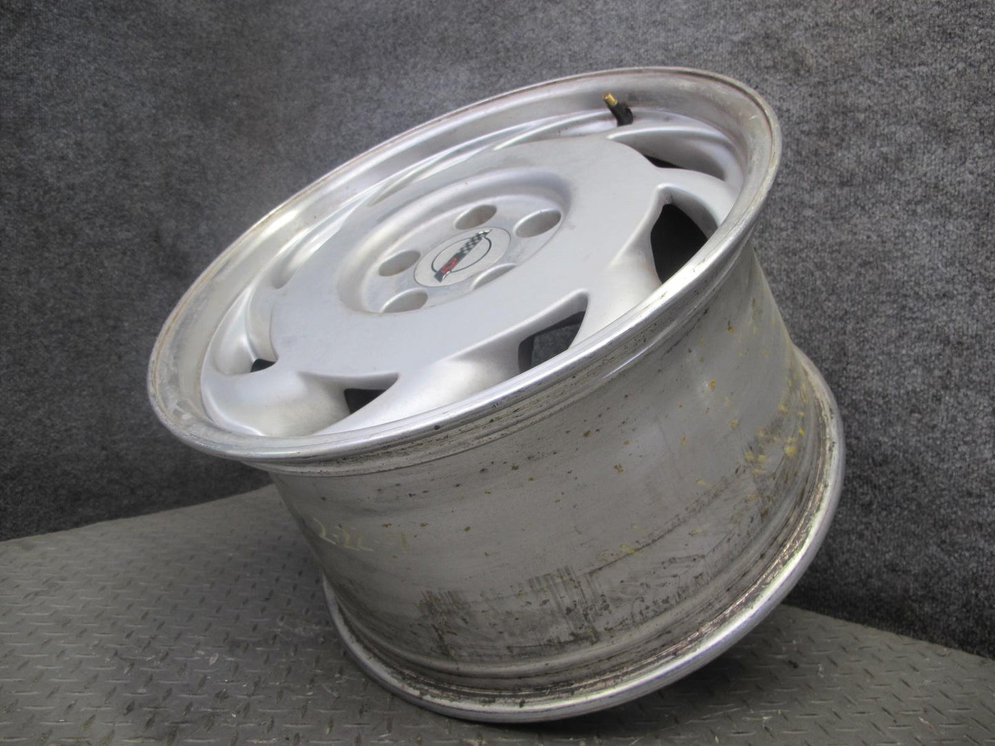 91-92 Chevrolet Corvette C4 Left 17" R17 Alloy Wheel Rim 17x9.5J ET56 OEM