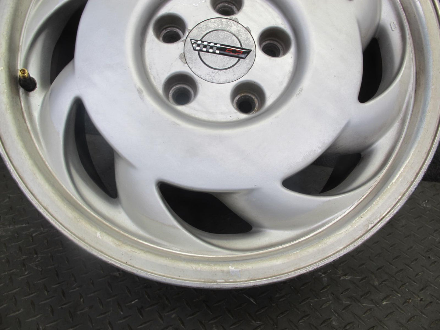 91-92 Chevrolet Corvette C4 Right 17" R17 Alloy Wheel Rim 17x9.5J ET56 OEM