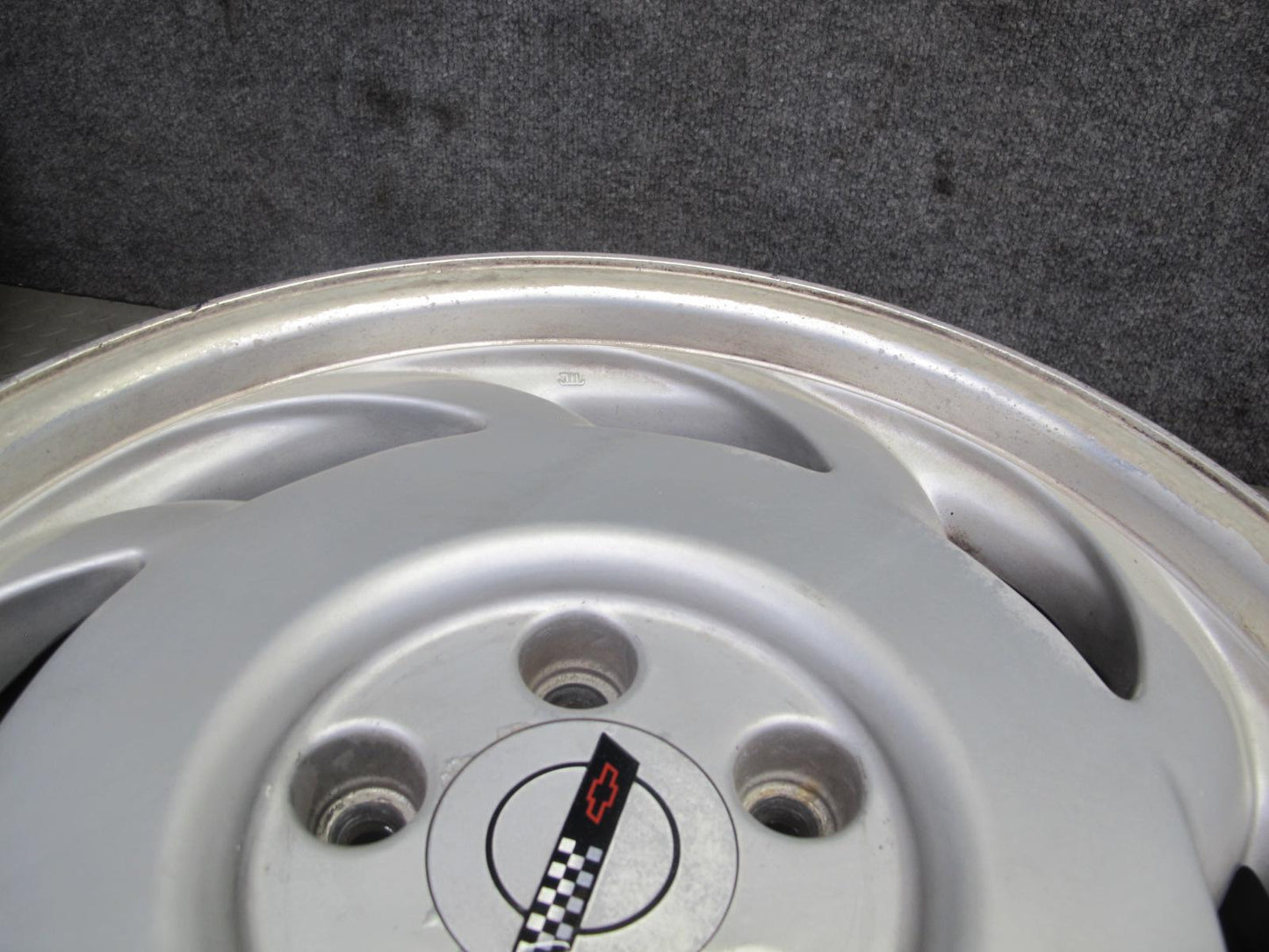 91-92 Chevrolet Corvette C4 Right 17" R17 Alloy Wheel Rim 17x9.5J ET56 OEM