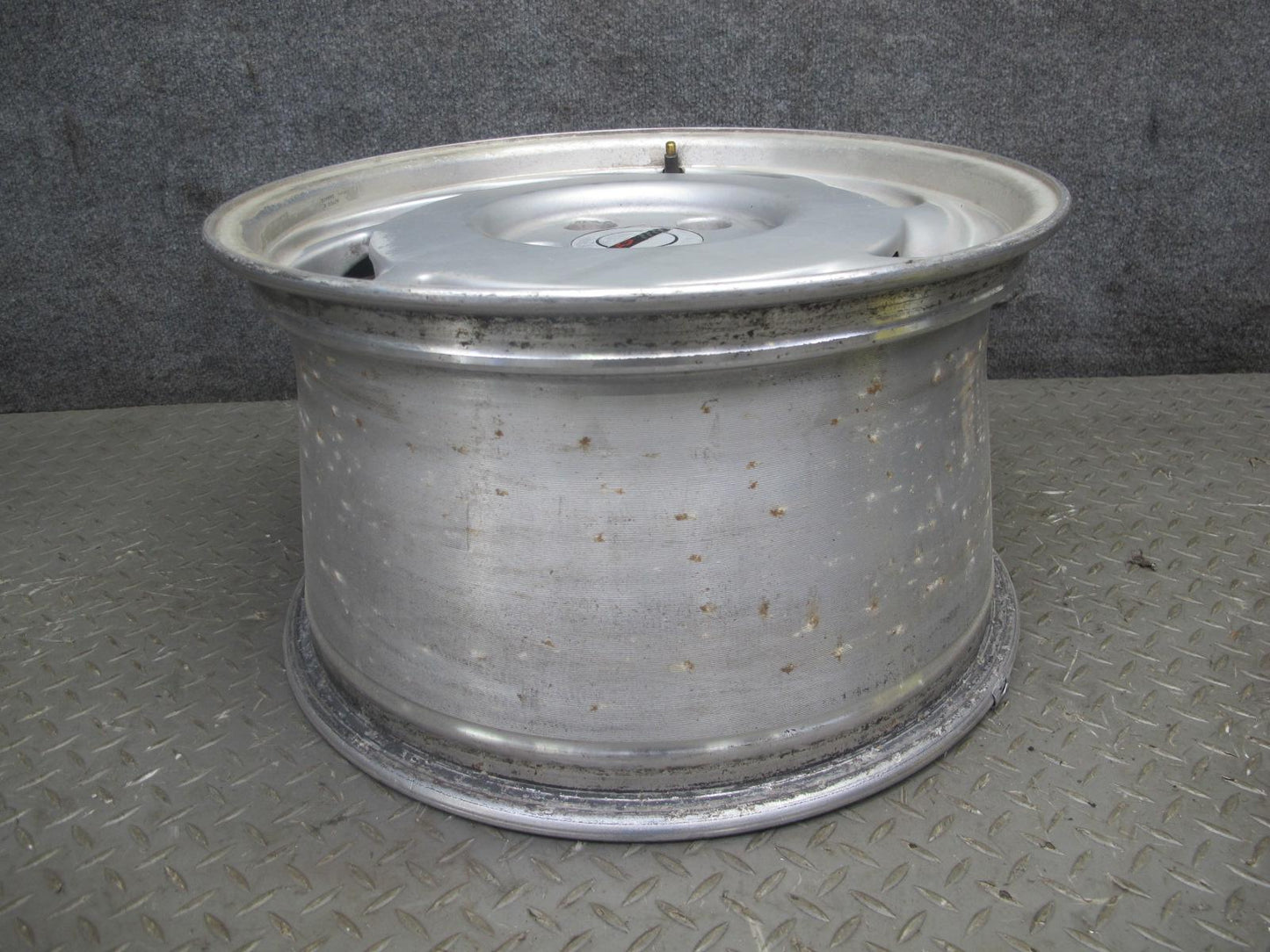91-92 Chevrolet Corvette C4 Right 17" R17 Alloy Wheel Rim 17x9.5J ET56 OEM