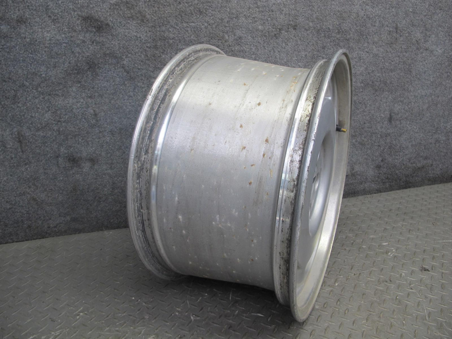 91-92 Chevrolet Corvette C4 Right 17" R17 Alloy Wheel Rim 17x9.5J ET56 OEM