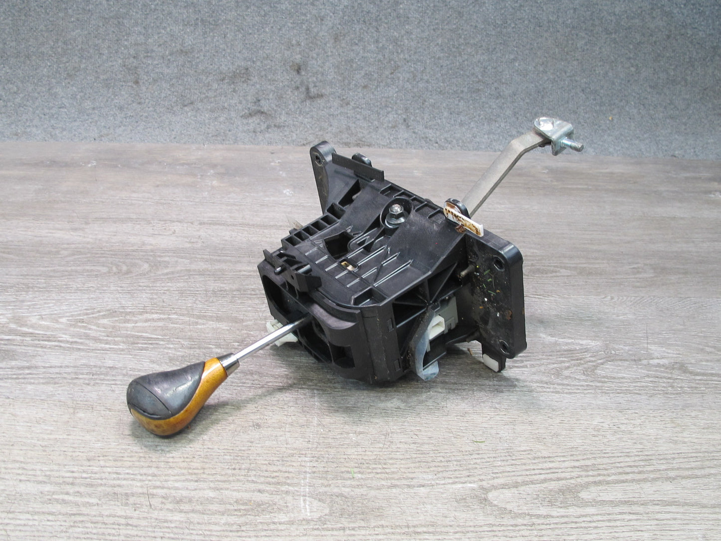 06-13 Lexus IS350 IS250 RWD A/T Automatic Transmission Shifter w Knob Assy OEM