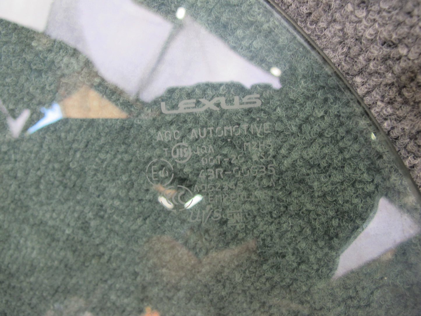 10-15 Lexus IS350 IS250 Convertible Rear Left Side Quarter Window Glass OEM