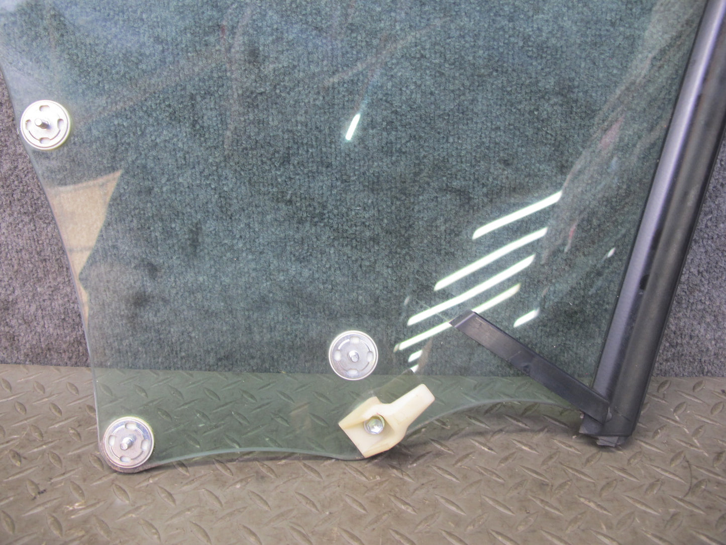10-15 Lexus IS350 IS250 Convertible Rear Left Side Quarter Window Glass OEM