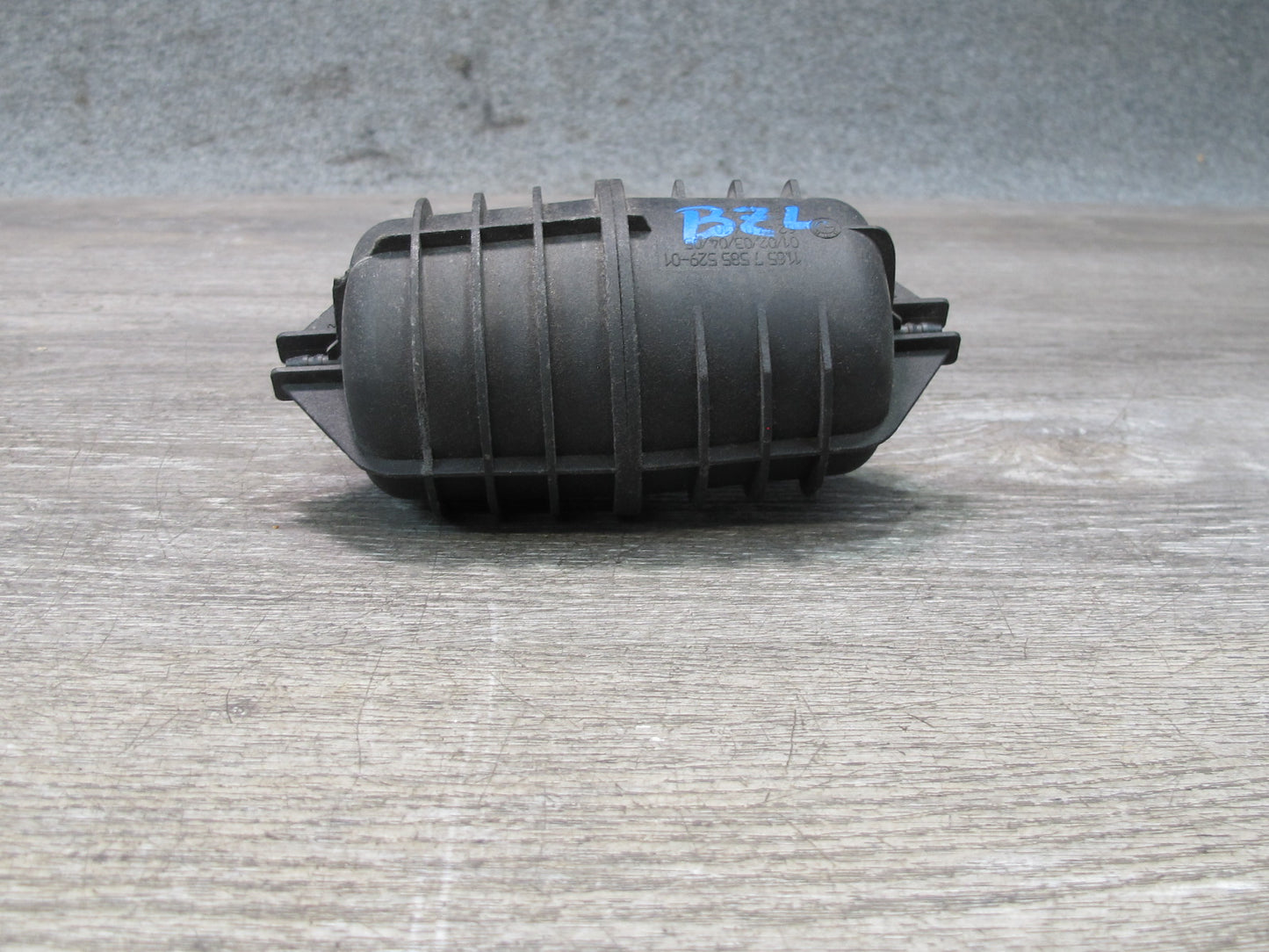 09-16 BMW E89 Z4 Vacuum Tank Reservoir 7585529 OEM