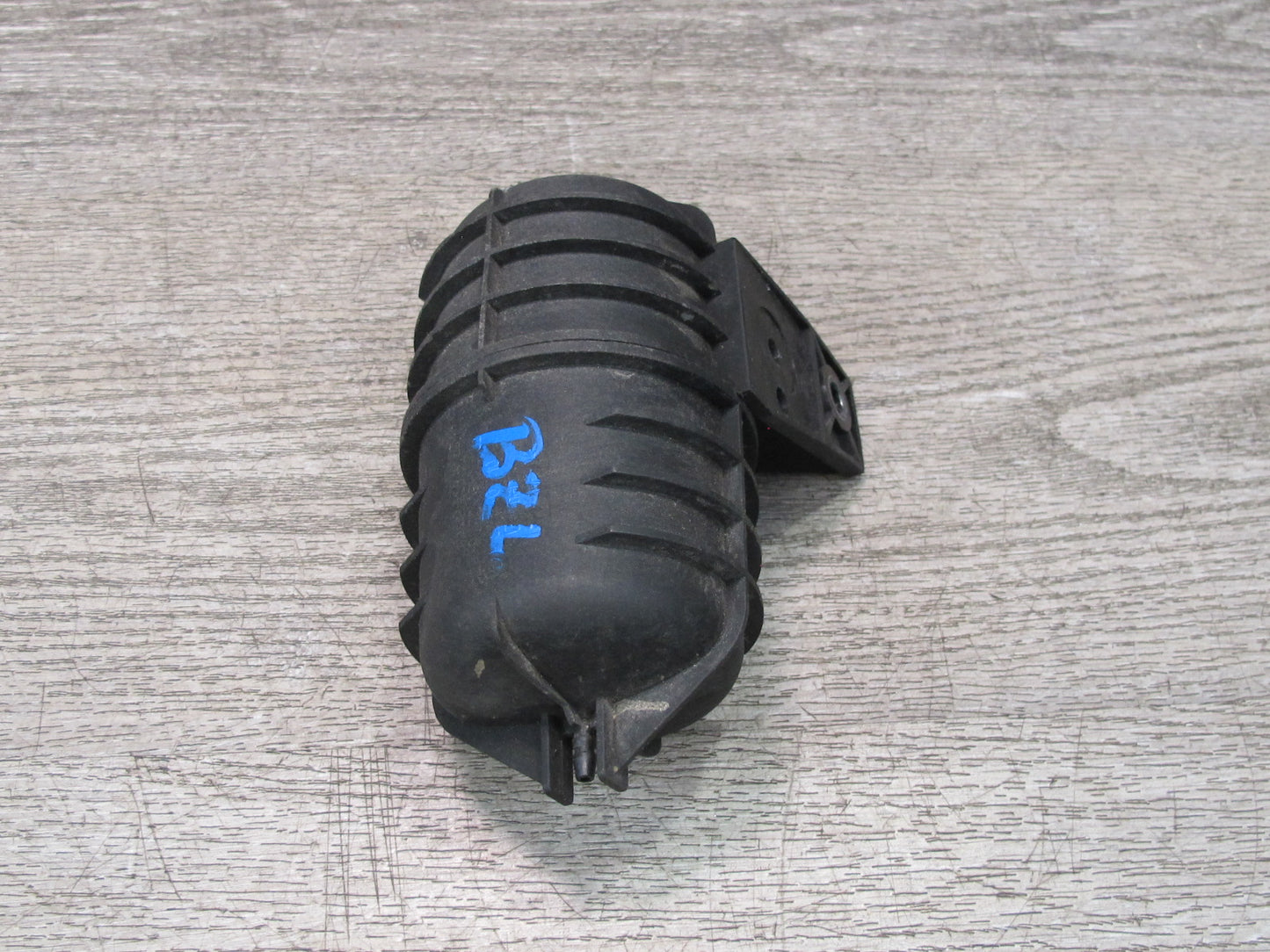 09-16 BMW E89 Z4 Vacuum Tank Reservoir 7585529 OEM