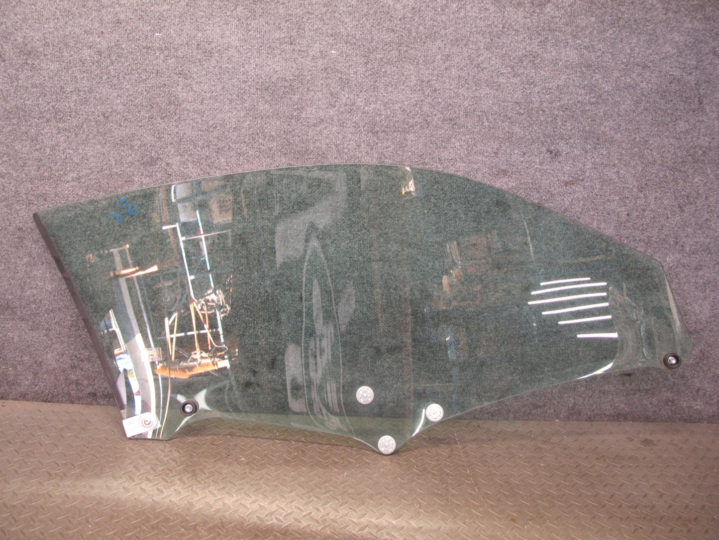 10-12 Lexus IS350 IS250 Convertible Front Left Driver Door Glass Window OEM