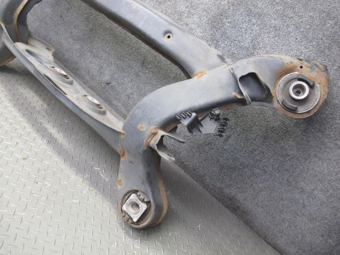 05-11 Mercedes R171 SLK350 Rear Suspension Subframe Crossmember Carrier OEM