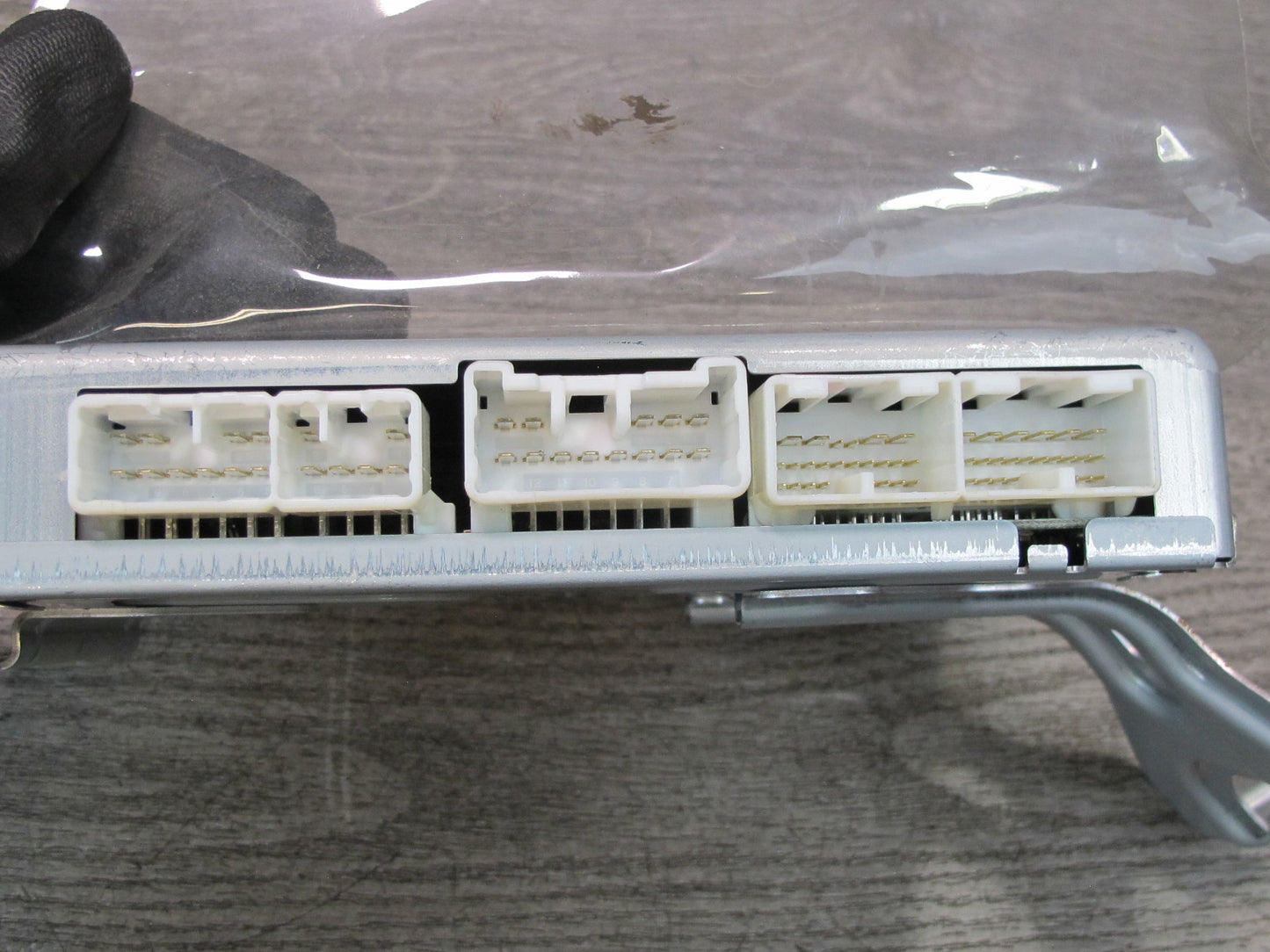 02-08 Lexus Z40 SC430 Convertible TOP Roof Control Module 89720-24010 OEM