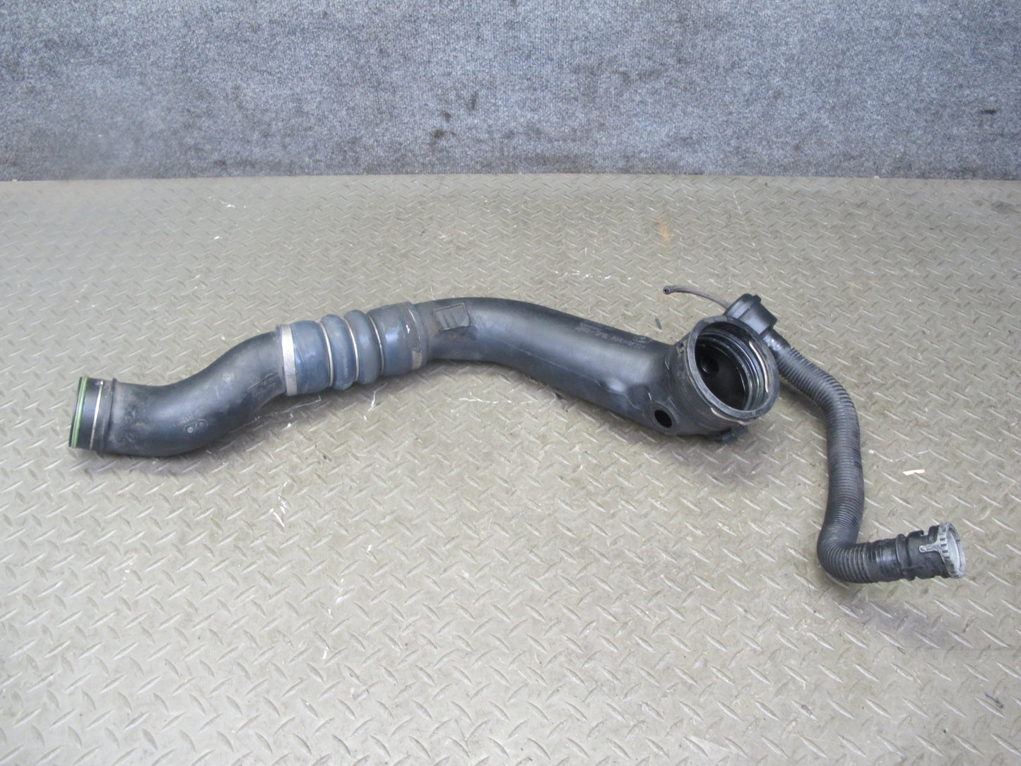09-16 BMW E89 Z4 Turbocharger Charge Air Induction Pipe Tube OEM