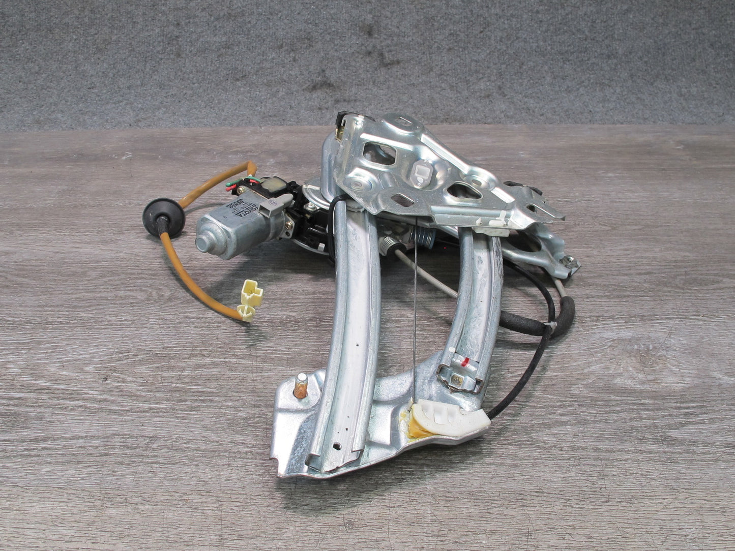 02-10 Lexus Z40 SC430 Rear Left Quarter Window Regulator w Motor OEM