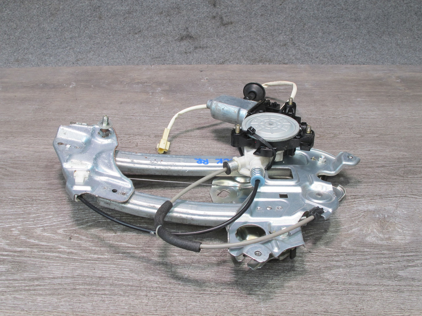 02-10 Lexus Z40 SC430 Rear Right Quarter Window Regulator w Motor OEM