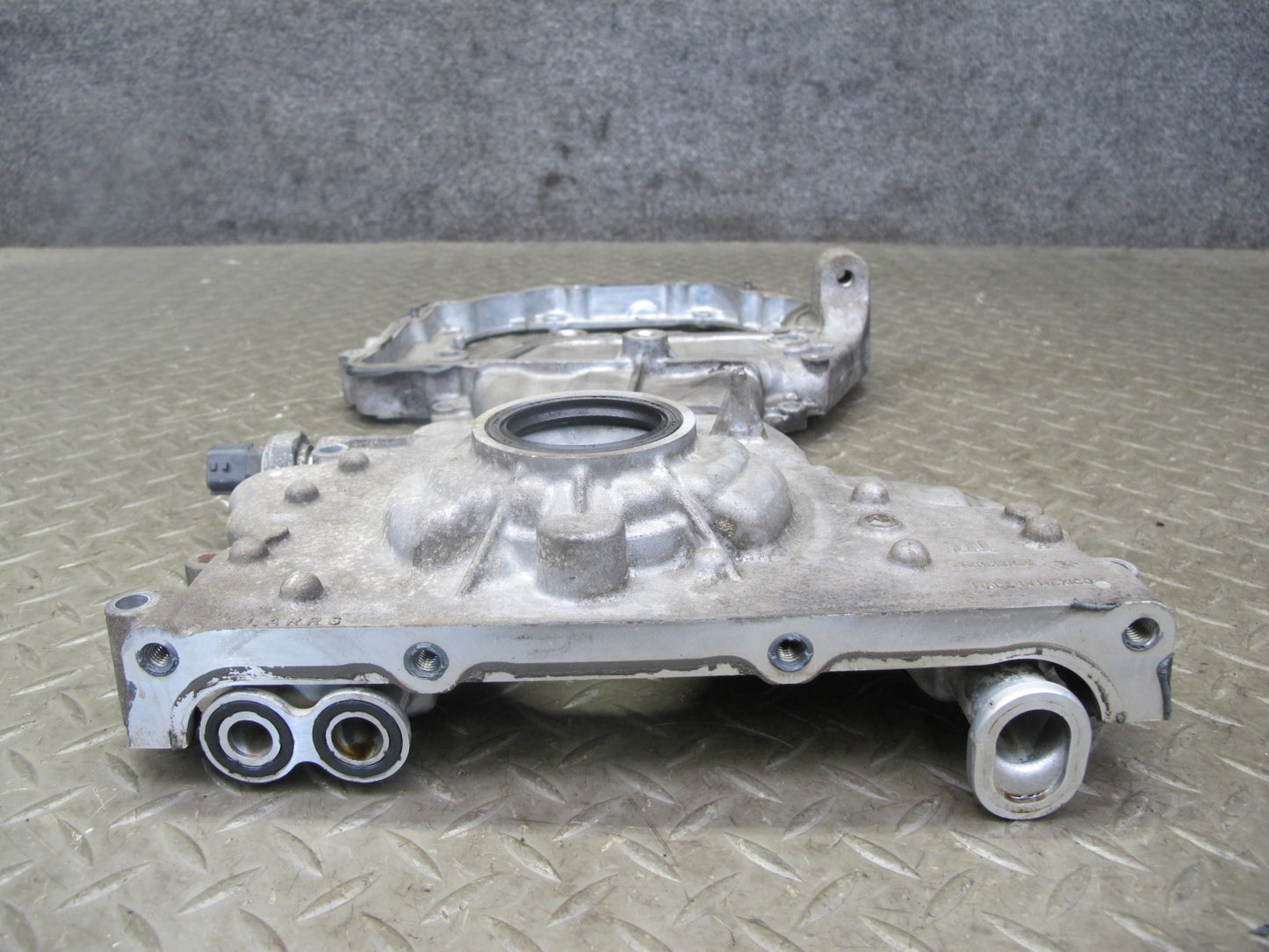 2014-2017 Infiniti QX60 2.5L Hybrid QR25DER Engine Timing Chain Cover