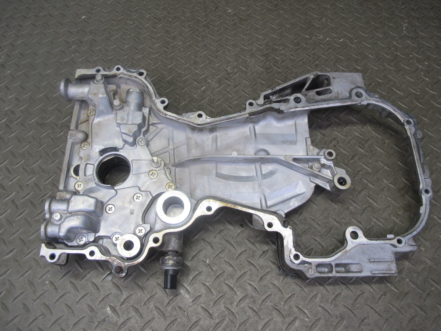 2014-2017 Infiniti QX60 2.5L Hybrid QR25DER Engine Timing Chain Cover