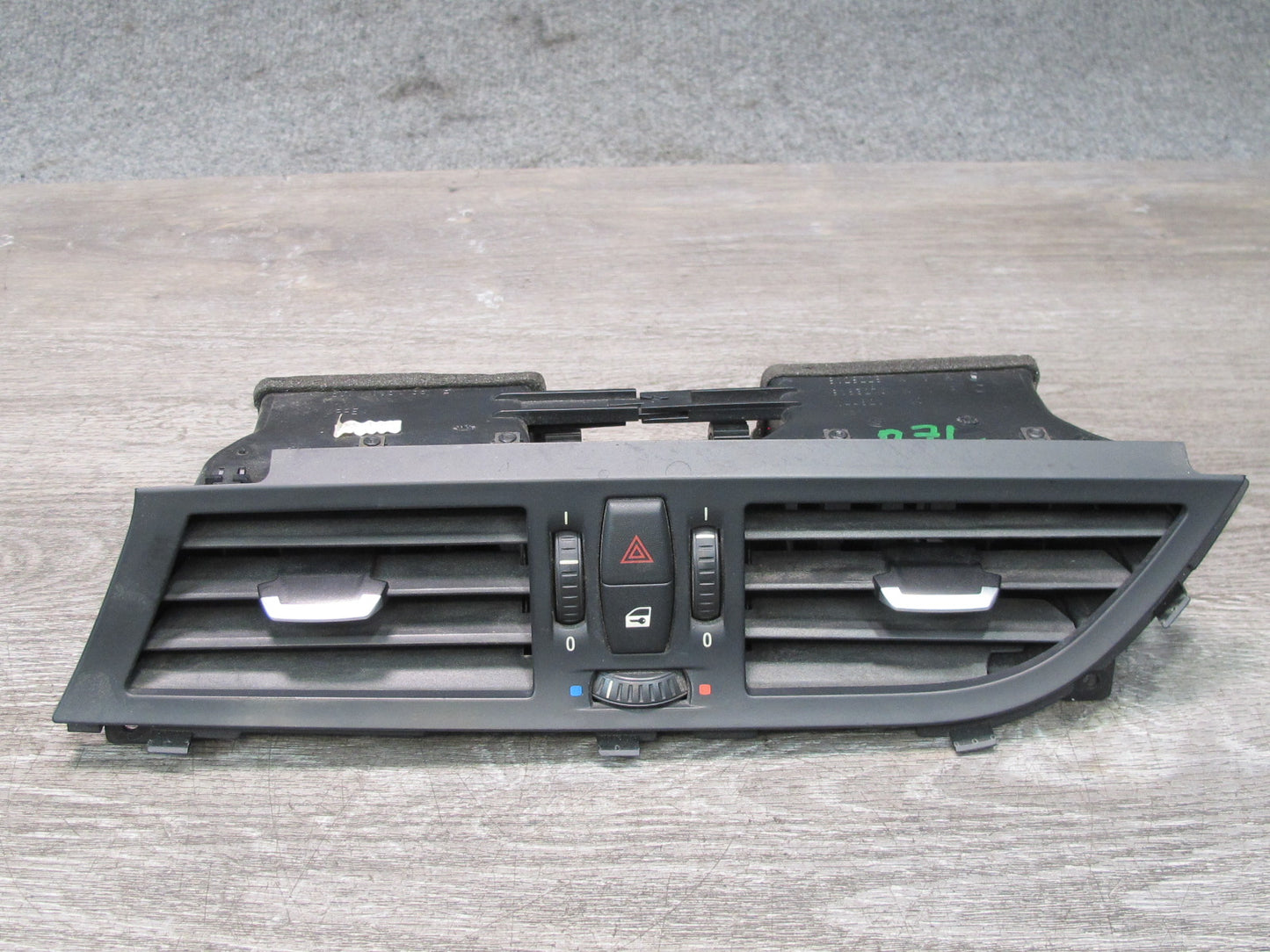 09-13 BMW E89 Z4 Set of 3 Front Left Center Right Dash A/C Air Vent Grille OEM