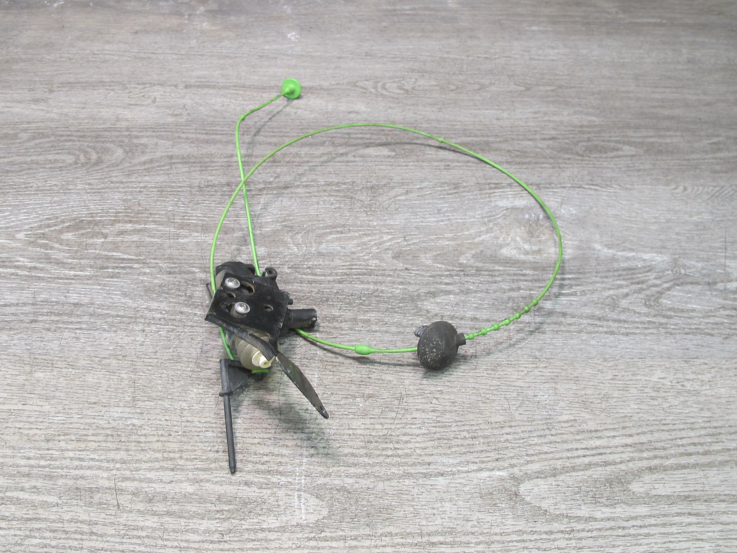 09-16 BMW E89 Z4 Fuel Tank Filler Door Lid Actuator Motor 7200675 OEM