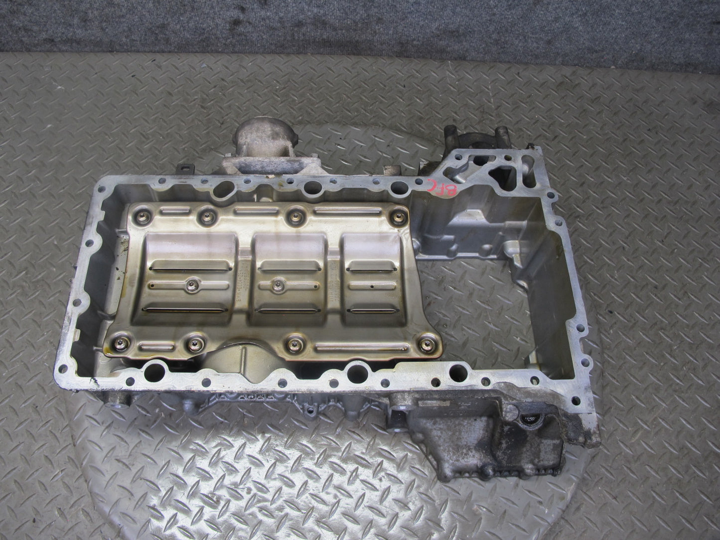 11-16 BMW F12 F13 F10 550i N63 4.4L AWD Engine Upper Oil Pan 103K Miles OEM
