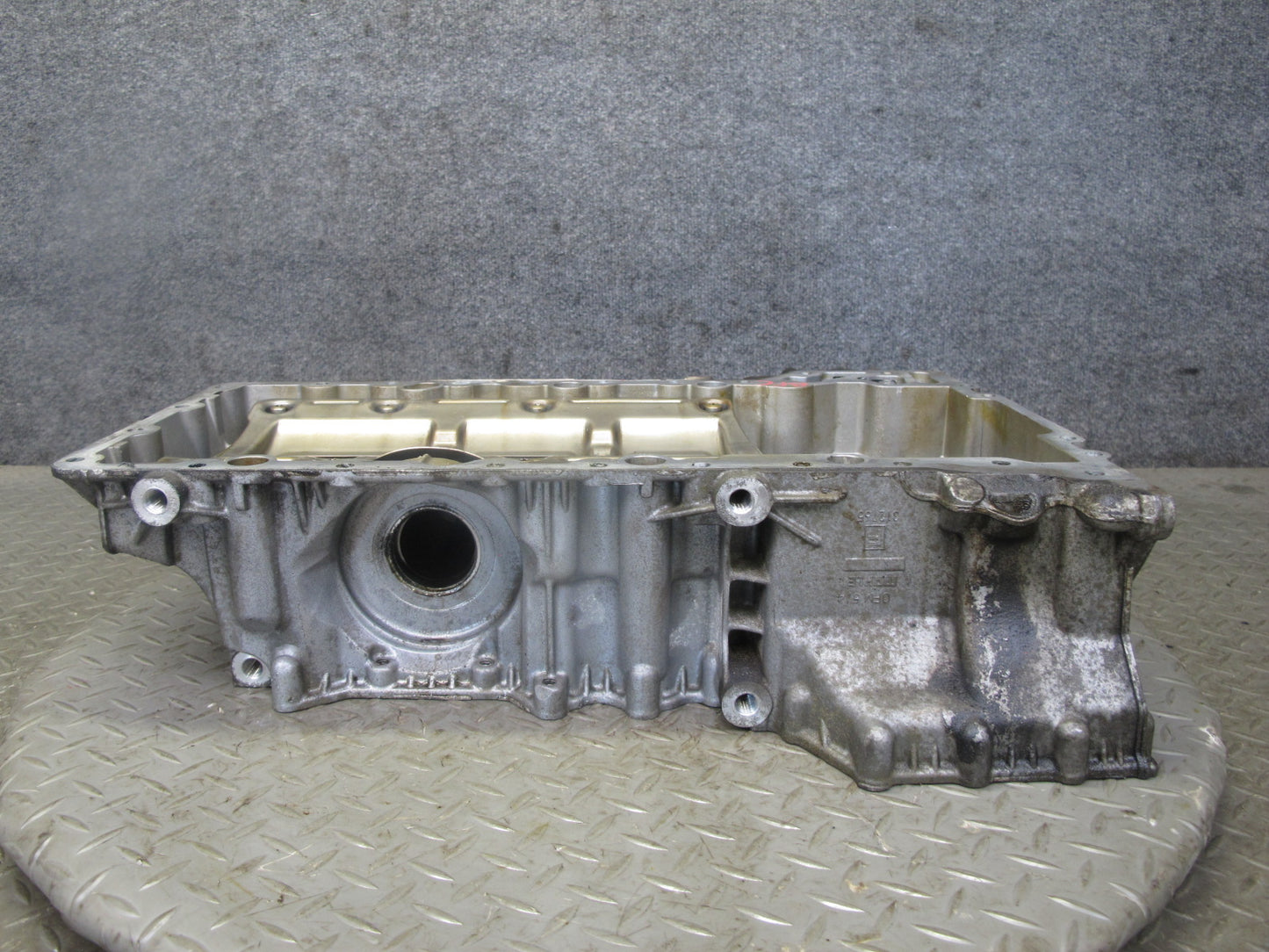 11-16 BMW F12 F13 F10 550i N63 4.4L AWD Engine Upper Oil Pan 103K Miles OEM