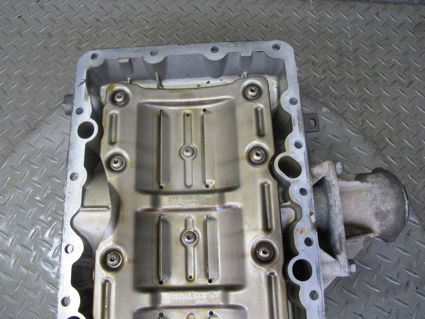 11-16 BMW F12 F13 F10 550i N63 4.4L AWD Engine Upper Oil Pan 103K Miles OEM
