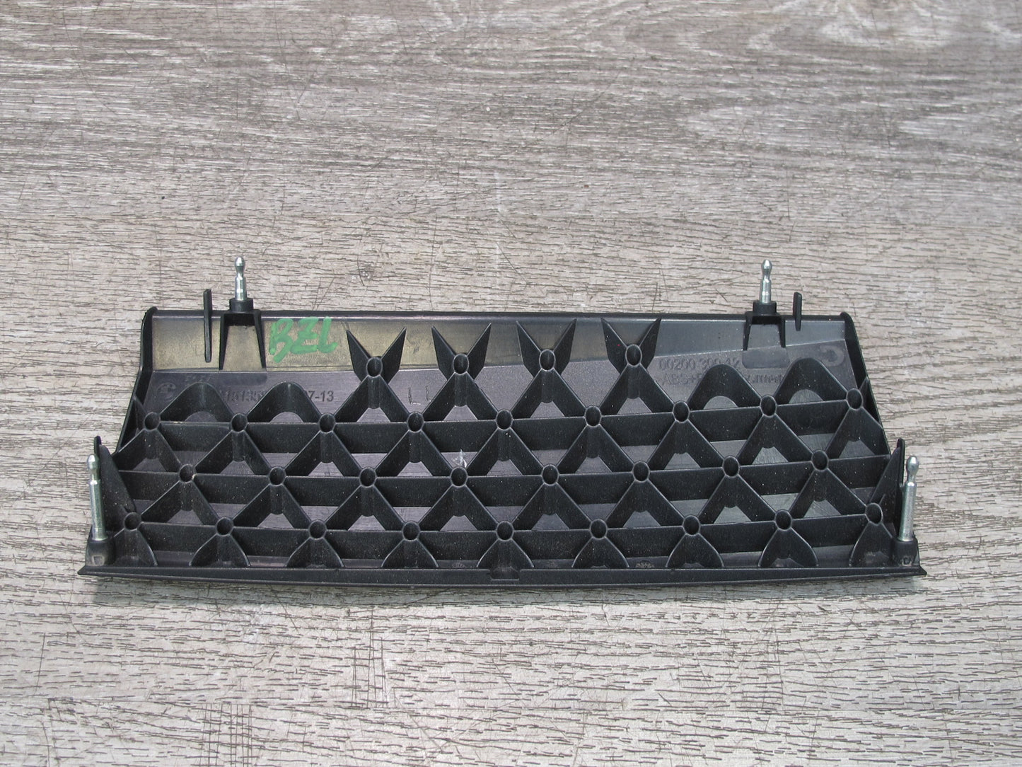 09-16 BMW E89 Z4 Dash Center Trim Bezel Cover Panel 9151358 OEM