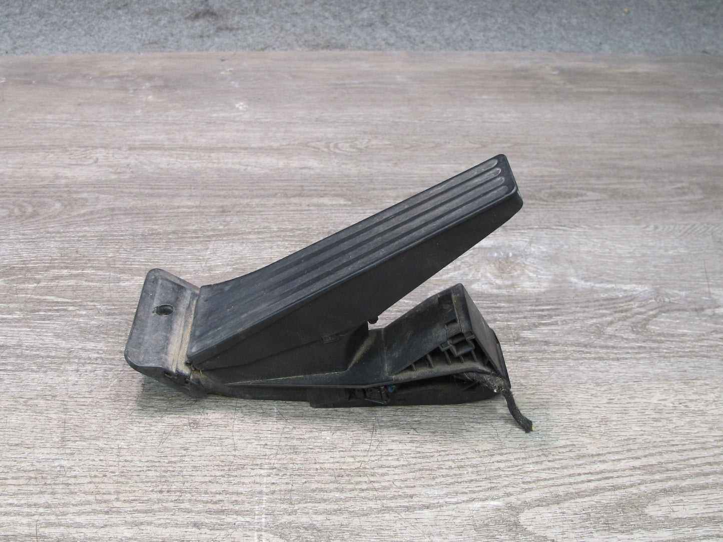 09-16 BMW E89 Z4 A/T Gas Acceleration Pedal 6789998 OEM
