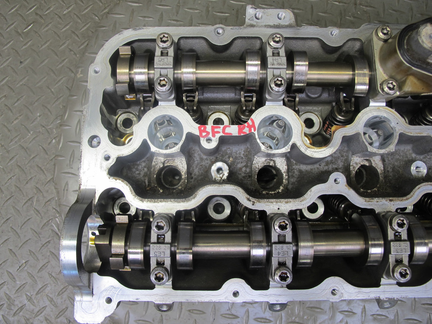 11-13 BMW F10 550i N63 Engine Motor Right Cylinder Head w Camshafts 103K OEM