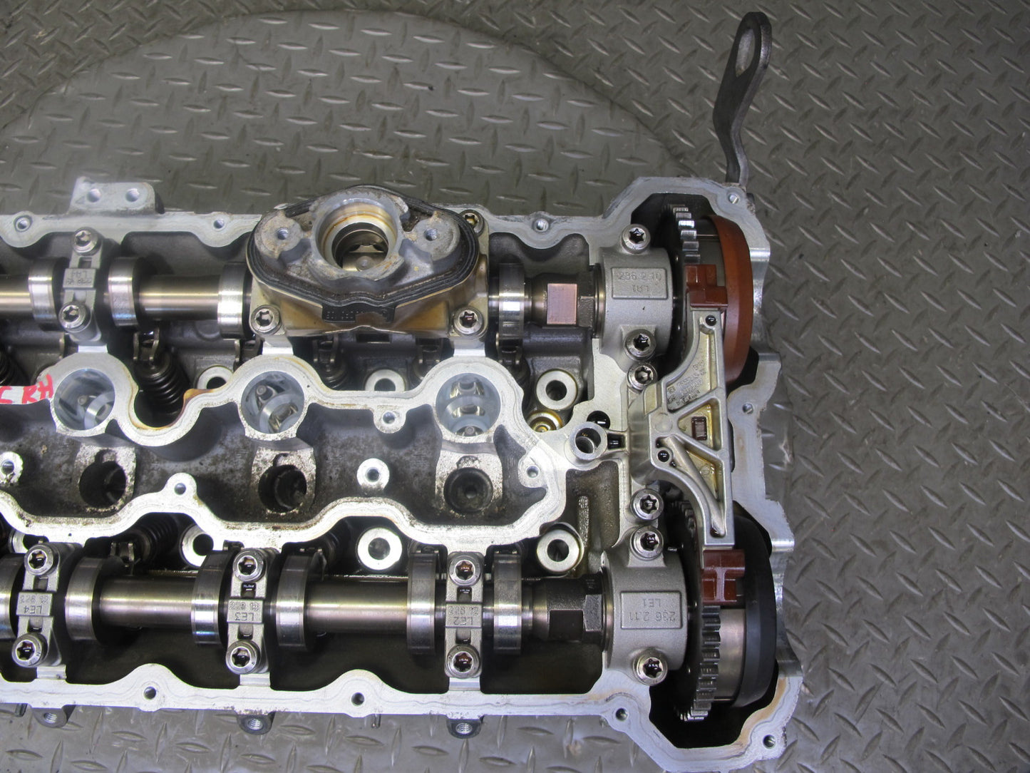 11-13 BMW F10 550i N63 Engine Motor Right Cylinder Head w Camshafts 103K OEM