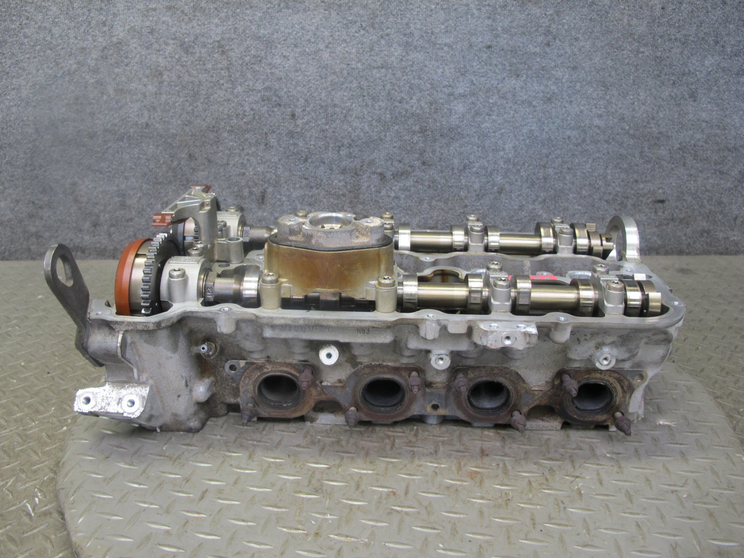 11-13 BMW F10 550i N63 Engine Motor Right Cylinder Head w Camshafts 103K OEM