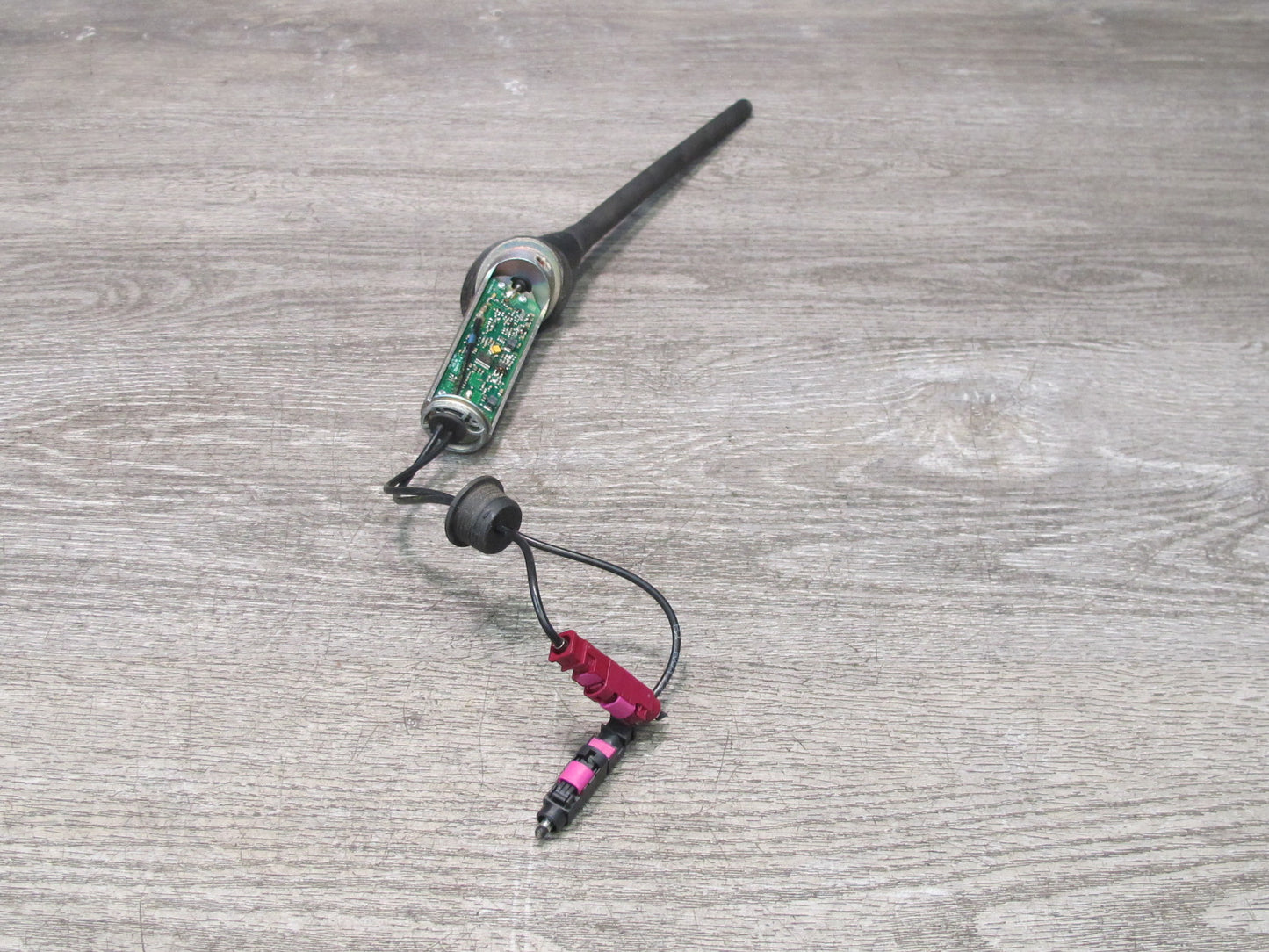 09-16 BMW E89 Z4 Radio Antenna OEM