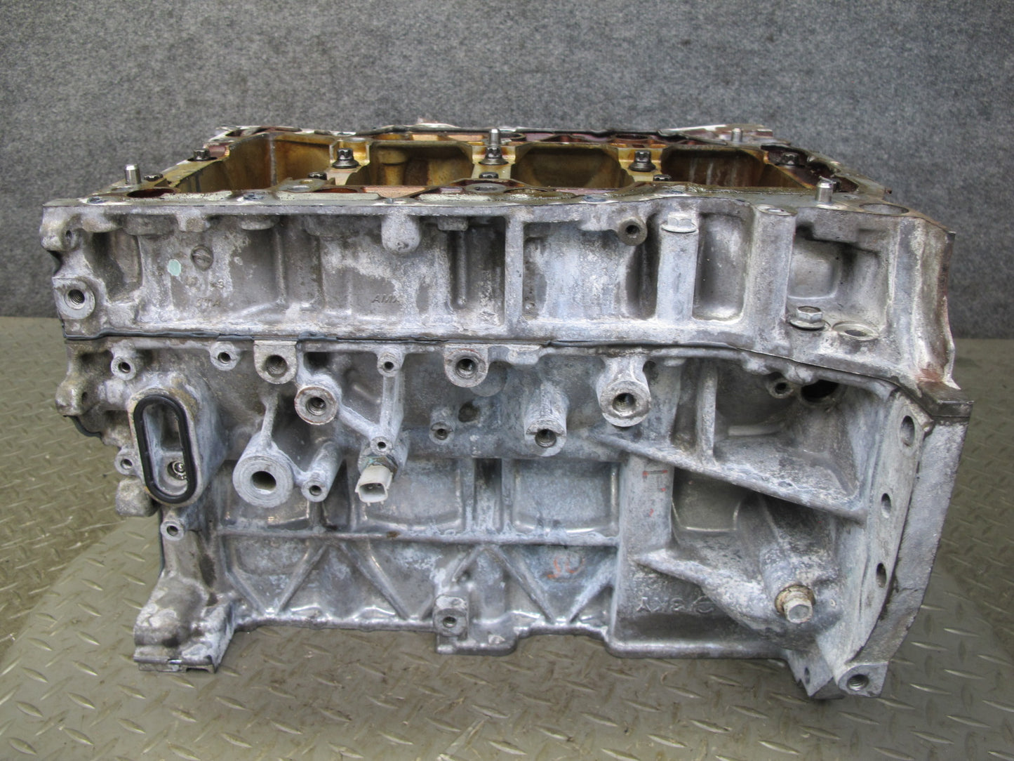 2014-2017 Infiniti QX60 2.5L Hybrid QR25DER Engine Cylinder Block