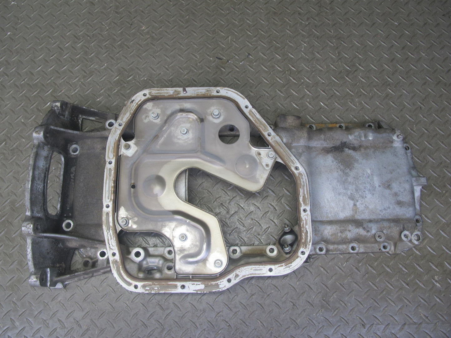 92-97 Lexus SC300 2JZGE Engine Upper Lower Oil Pan w Pick UP & Dipstick Set OEM