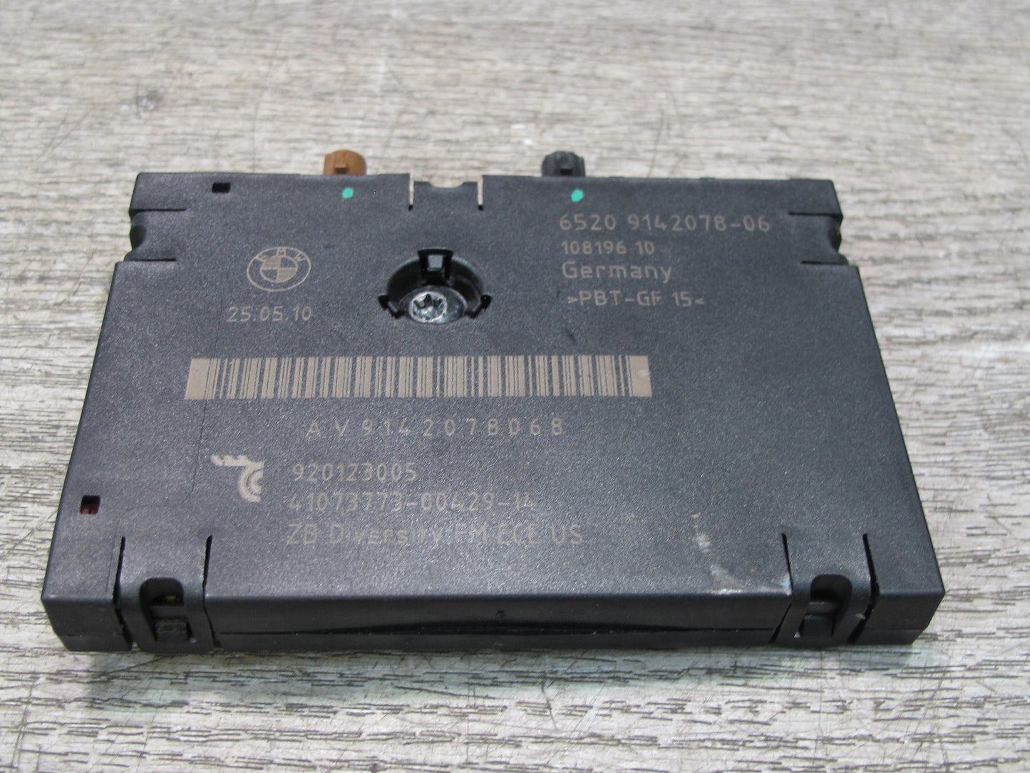 09-16 BMW E89 Z4 Radio Antenna Amplifier Diversity Module 9142078 OEM