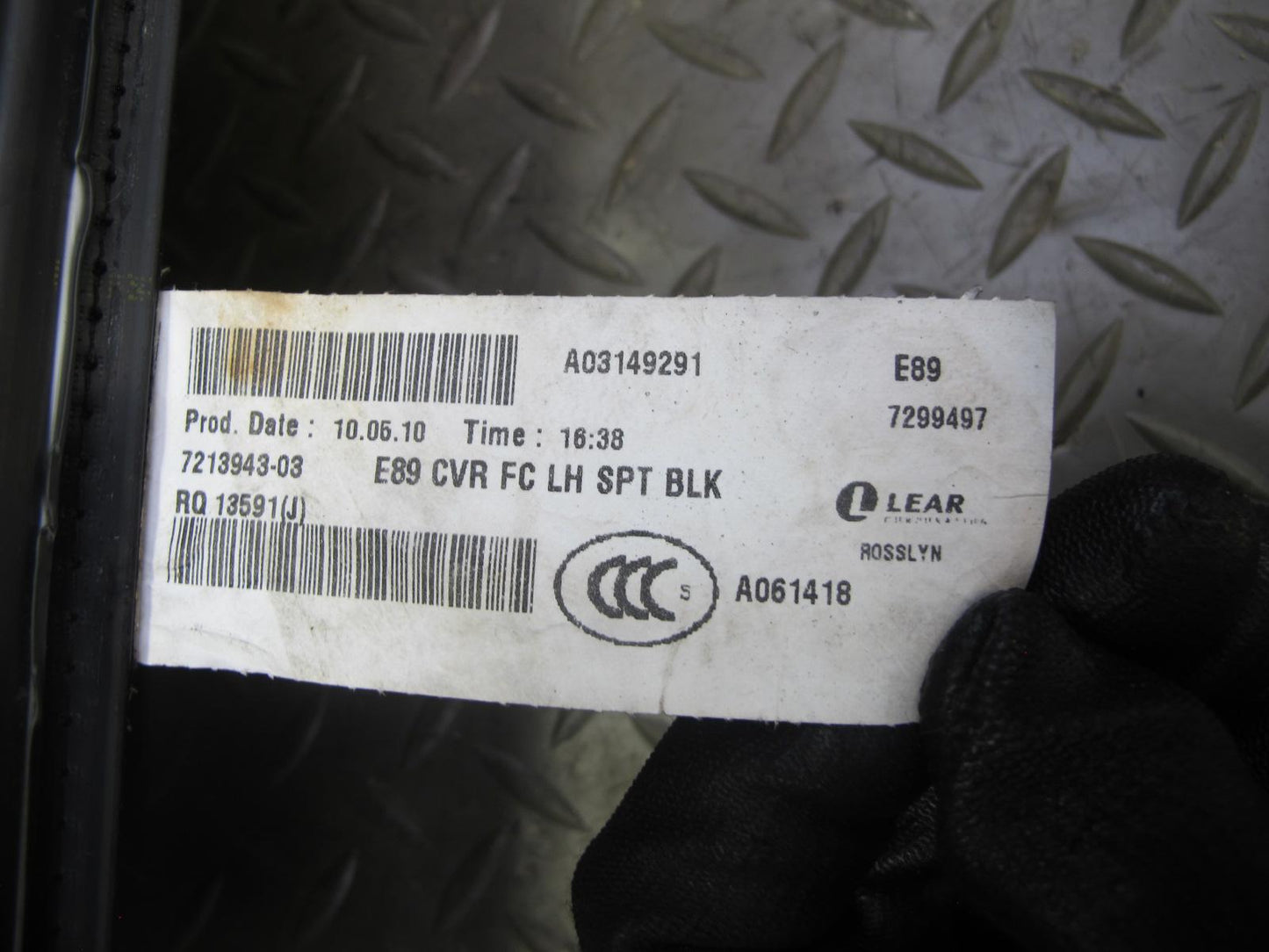 09-16 BMW E89 Z4 Front Left Sport Seat Lower Leather Cushion OEM