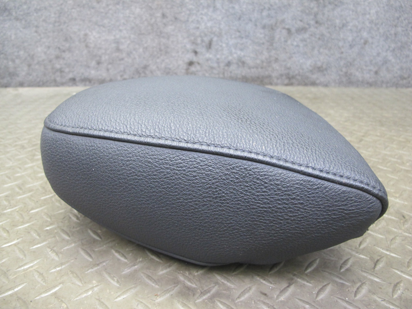 09-16 BMW E89 Z4 Set of 2 Front Left & Right Seat Leather Headrest OEM