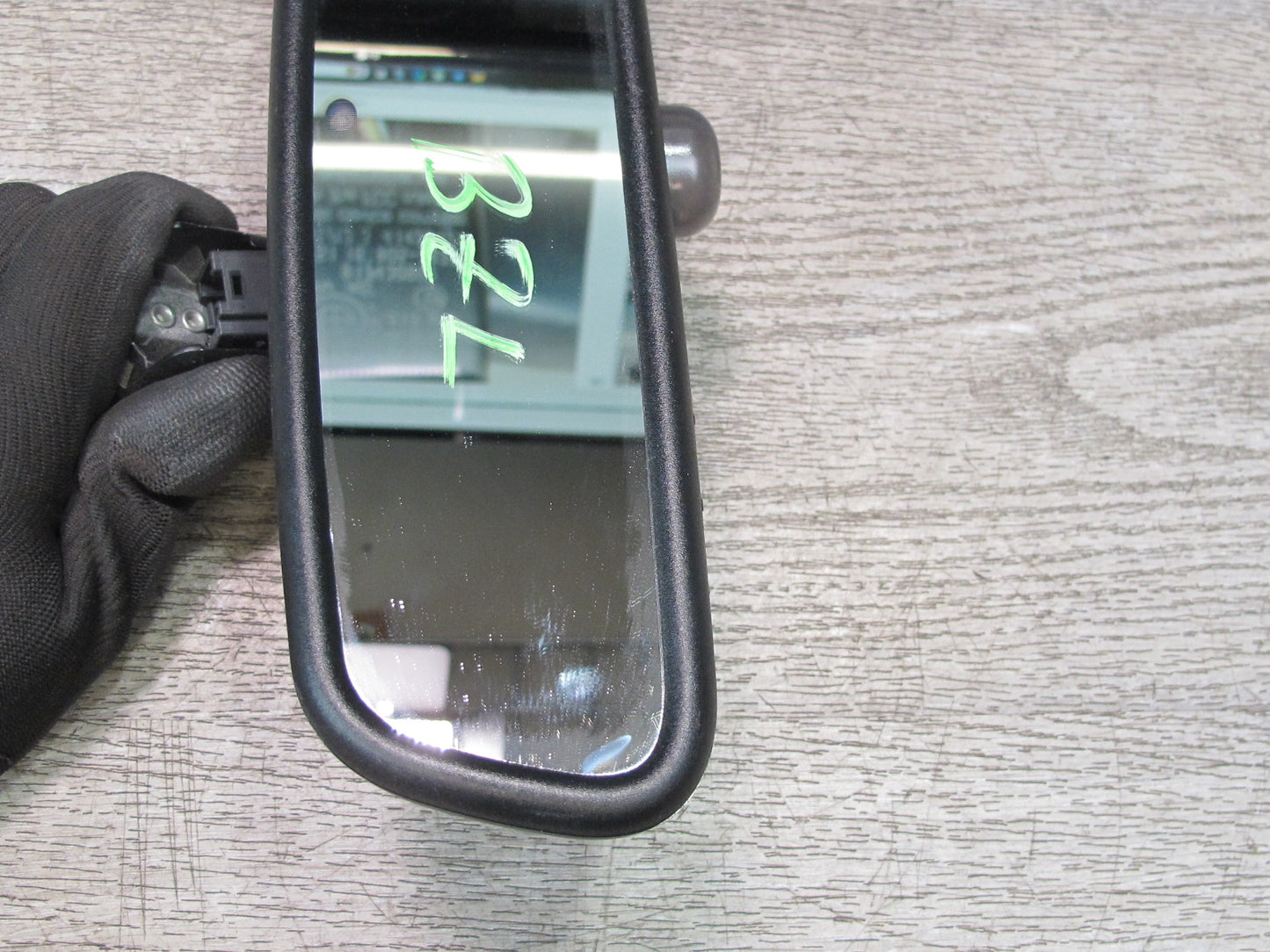 09-16 BMW E89 Z4 Auto Dim Interior Rear View Mirror w Homelink 9174309 OEM