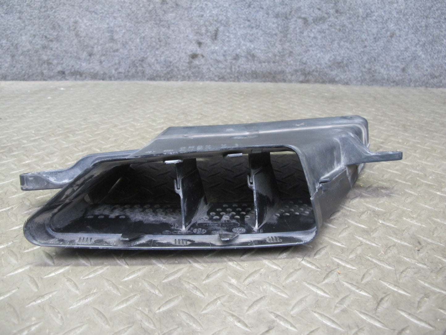 13-16 Audi S5 S4 Engine Air Intake Inlet Duct Pipe 8K0129618E OEM