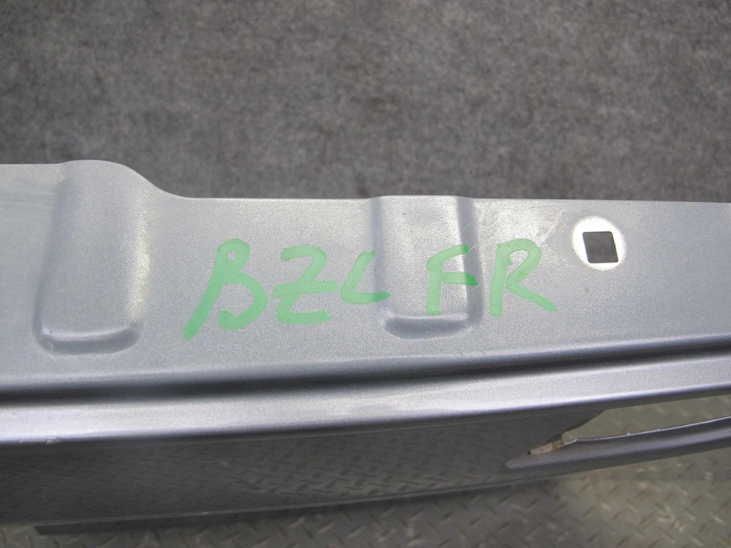 09-13 BMW E89 Z4 Front Right Fender Shell Cover Panel Space Gray OEM