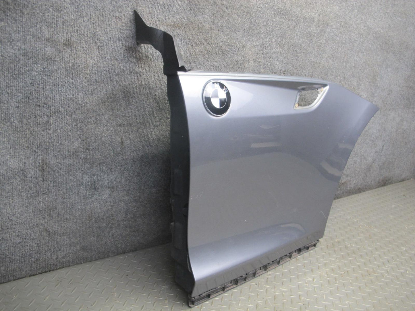 09-13 BMW E89 Z4 Front Right Fender Shell Cover Panel Space Gray OEM