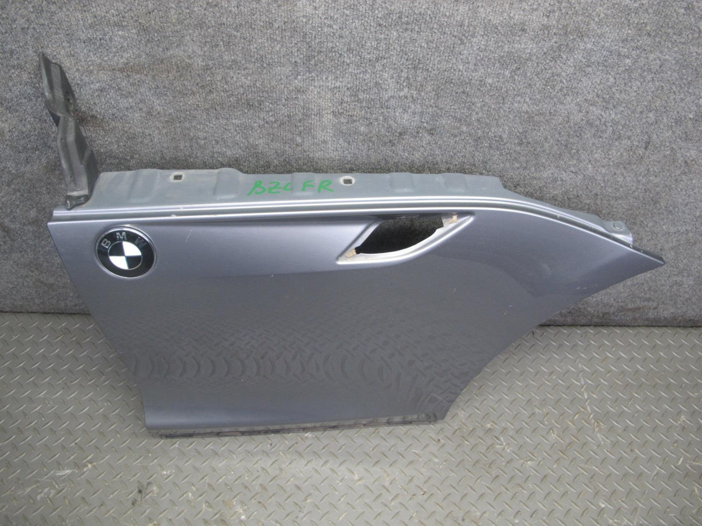 09-13 BMW E89 Z4 Front Right Fender Shell Cover Panel Space Gray OEM