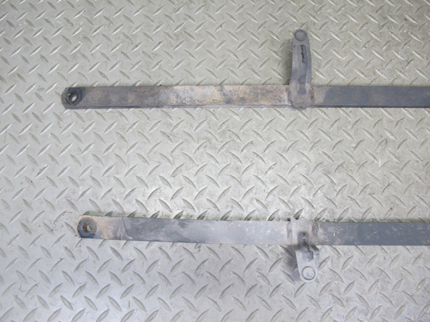 10-15 Lexus IS350 IS250 Convert Set of 2 Rear Crossmember Stiffener Bracket OEM