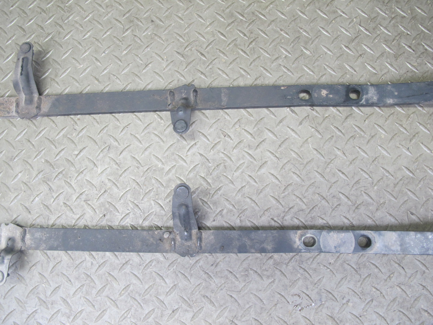 10-15 Lexus IS350 IS250 Convert Set of 2 Rear Crossmember Stiffener Bracket OEM