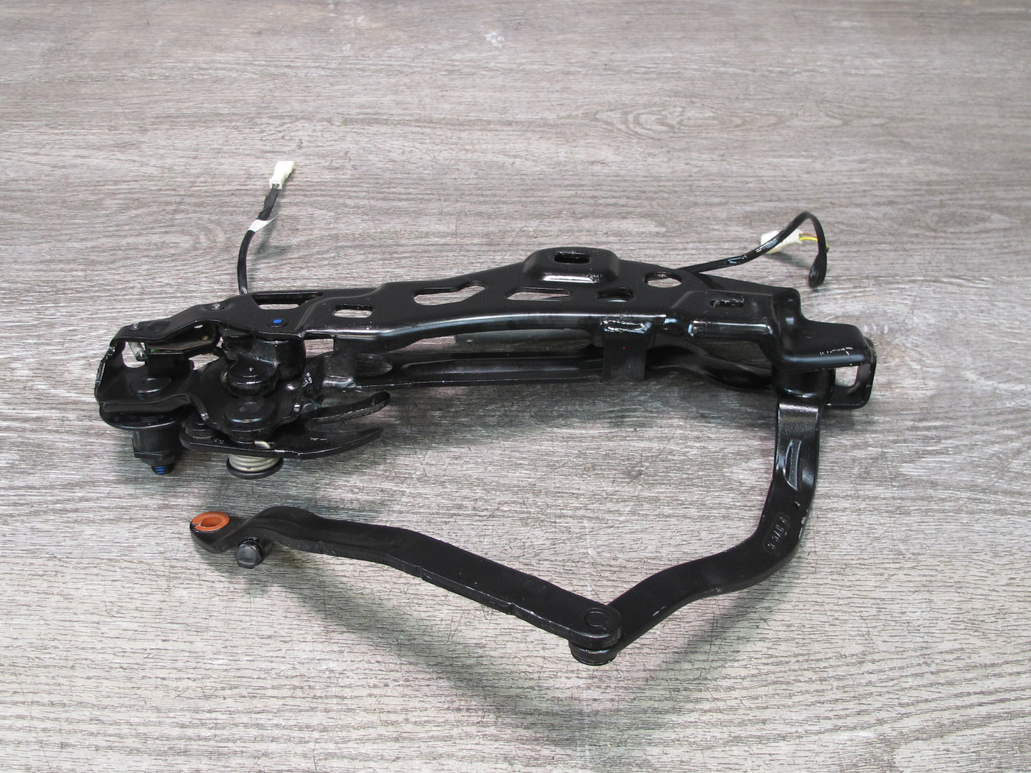 09-16 BMW E89 Z4 Convertible Rear Right TOP Roof Hinge w Shock Support OEM