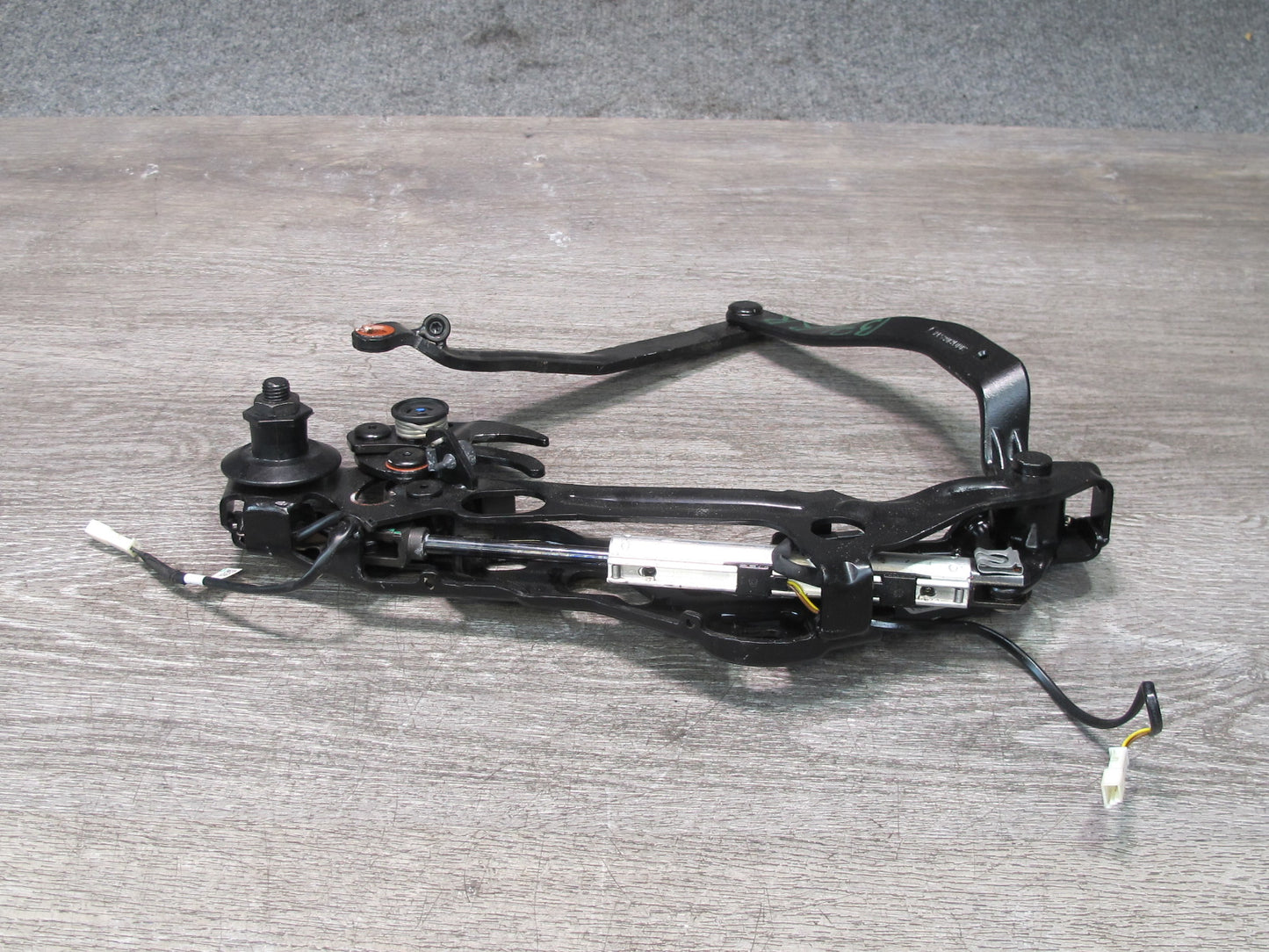 09-16 BMW E89 Z4 Convertible Rear Right TOP Roof Hinge w Shock Support OEM
