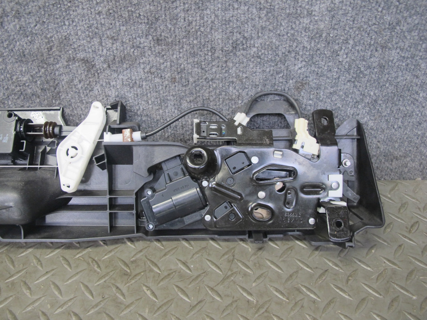 09-16 BMW E89 Z4 Rear Trunk Deck Lid Lock Latch Actuator 7191257 OEM