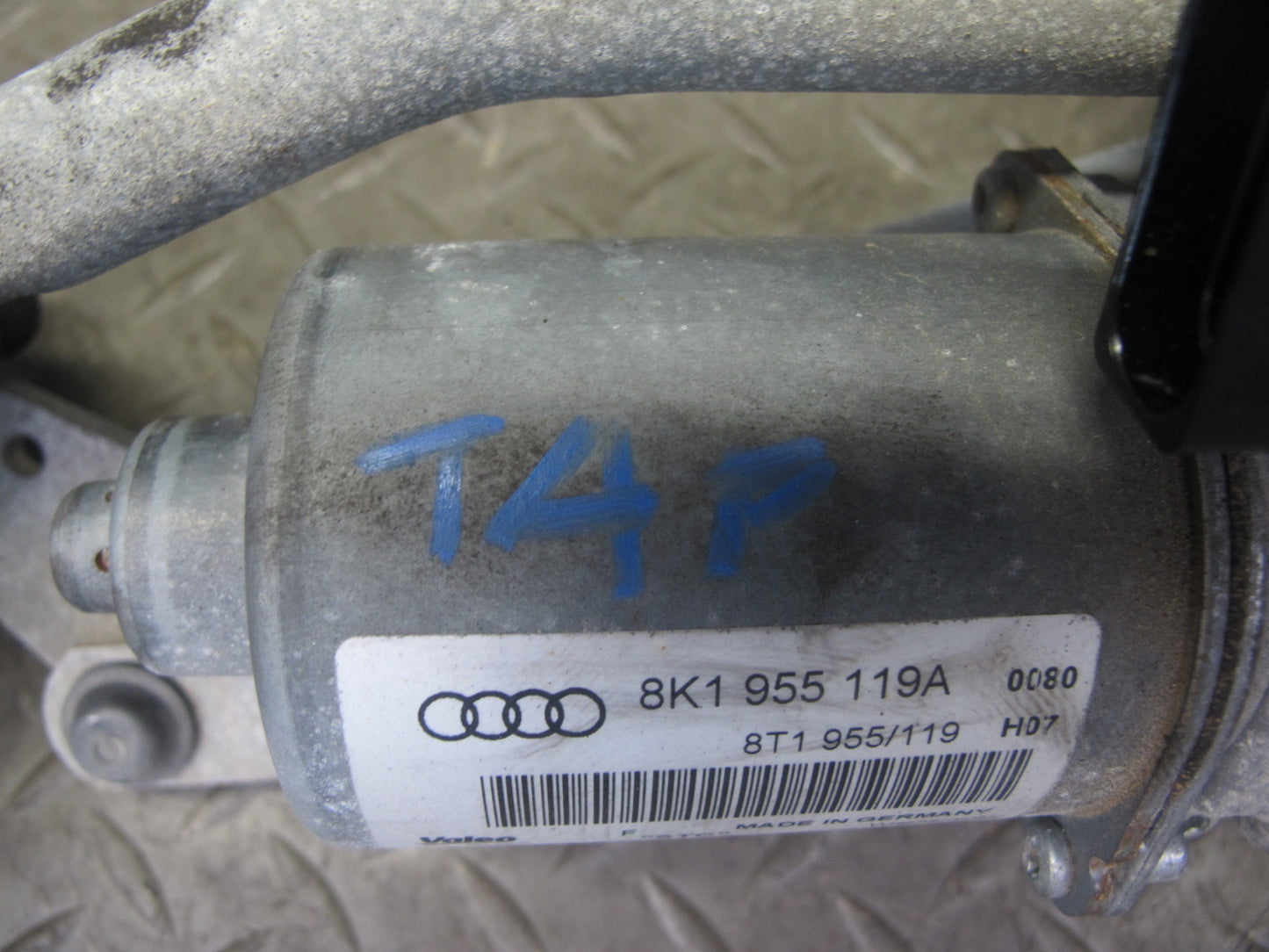 10-16 Audi A4 S4 Windshield Wiper Transmission Linkage w Motor 8K1955119A OEM
